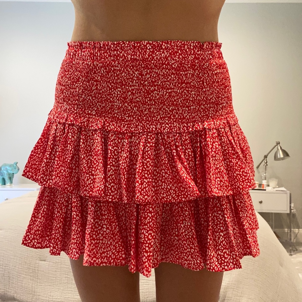 Really cute mazie skirt from Mixology. Never worn/ with tag/ perfect condition
